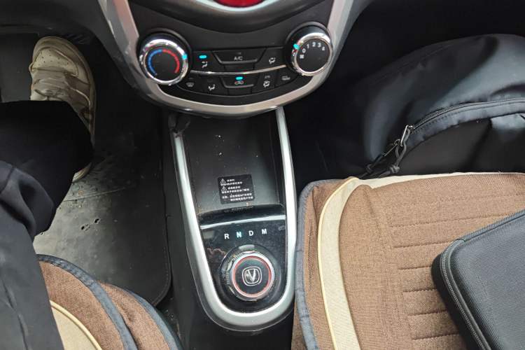 Used CHANGAN Benni 2015 1.4L IMT Prestige Model China V Standard Gear Lever