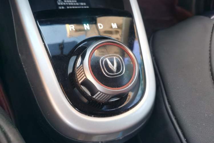Used CHANGAN Benni 2015 1.4L IMT Luxury Model China V Standard Gear Lever