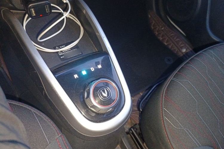 Used CHANGAN Benni 2015 1.4L IMT Luxury Model China V Standard Gear Lever