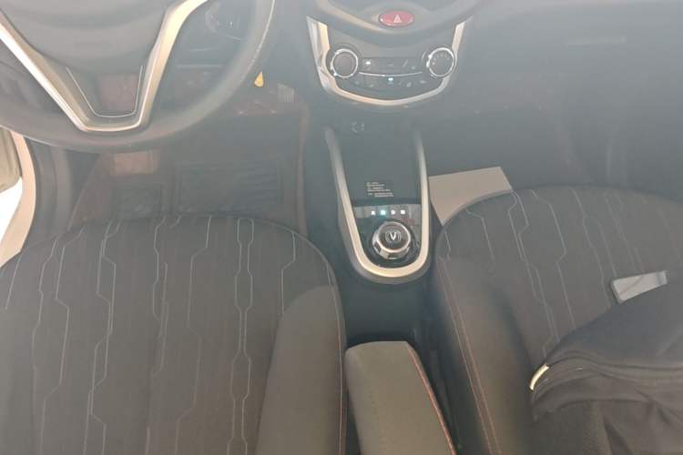 Used CHANGAN Benni 2015 1.4L IMT Prestige Model China V Standard Gear Lever