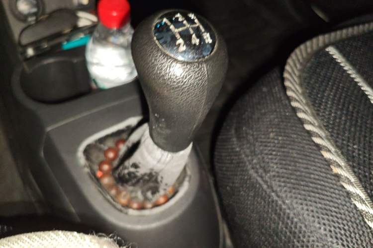 Used CHANGAN Benni 2015 1.4L Manual Luxury Model China V Standard Gear Lever
