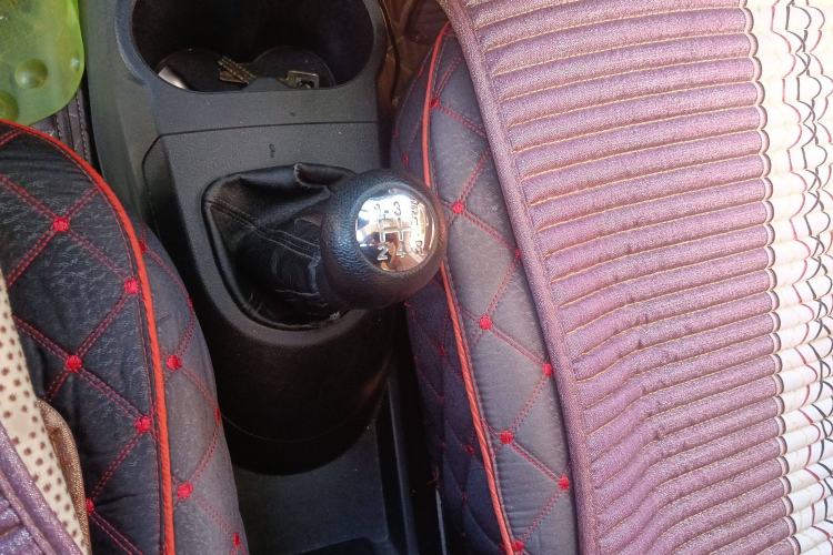 Used CHANGAN Benni 2015 1.4L Manual Luxury Model China IV Standard Gear Lever
