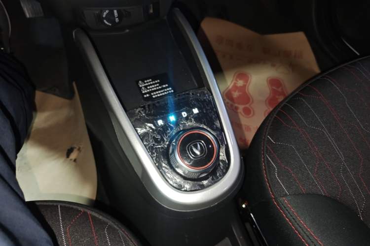 Used CHANGAN Benni 2015 1.4L IMT Luxury Model China V Standard Gear Lever