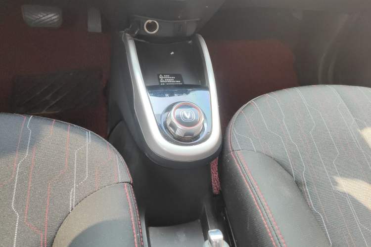 Used CHANGAN Benni 2015 1.4L IMT Prestige Model China V Standard Gear Lever