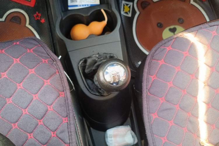 Used CHANGAN Benni 2015 1.4L Manual Luxury Model China IV Standard Gear Lever