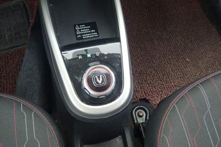 Used CHANGAN Benni 2015 1.4L IMT Luxury Model China IV Gear Lever