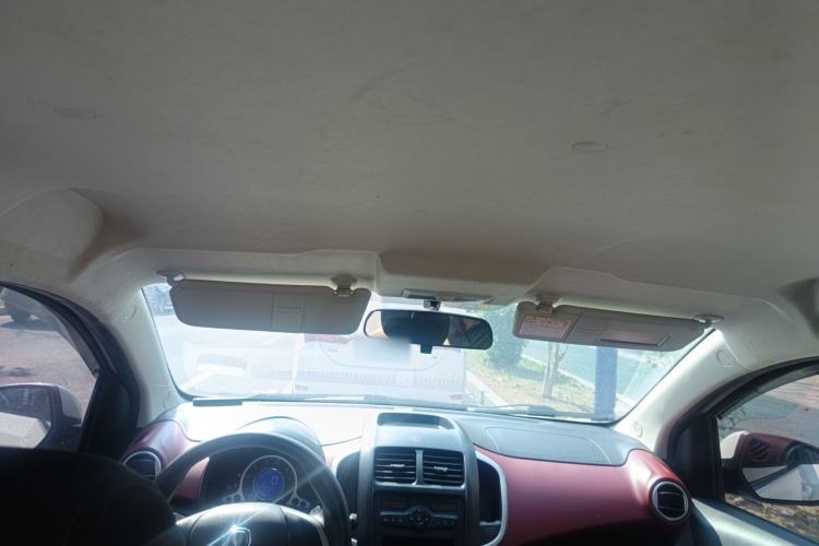 Used CHANGAN Benni 2015 1.4L IMT Luxury Model China V Standard Headliner