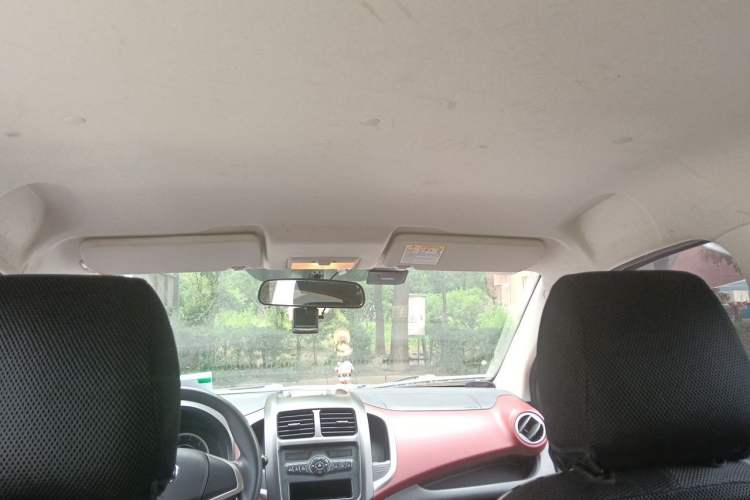 Used CHANGAN Benni 2015 1.4L IMT Luxury Model China V Standard Headliner