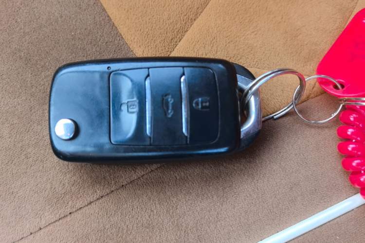 Used CHANGAN Benni 2015 1.4L IMT Luxury Model China V Standard Interior 1