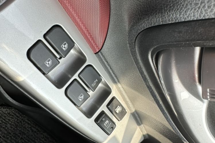 Used CHANGAN Benni 2015 1.4L Manual Luxury Model China V Standard Interior 1
