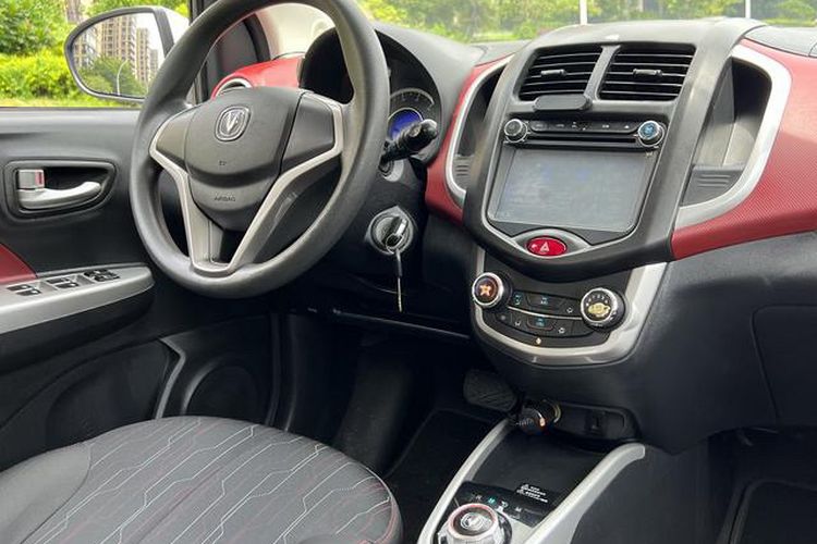 Used CHANGAN Benni 2015 1.4L IMT Luxury Model China V Standard Interior 2