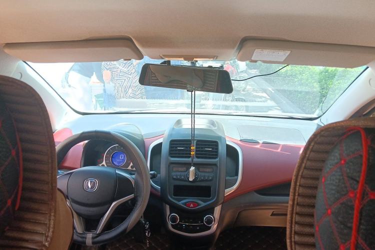 Used CHANGAN Benni 2015 1.4L Manual Luxury Model China IV Standard Interior 2