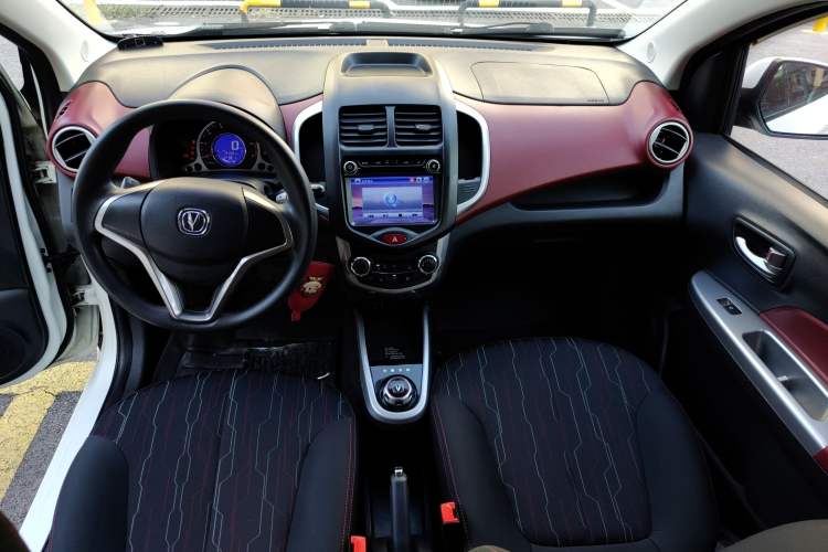 Used CHANGAN Benni 2015 1.4L IMT Luxury Model China V Standard Interior 3