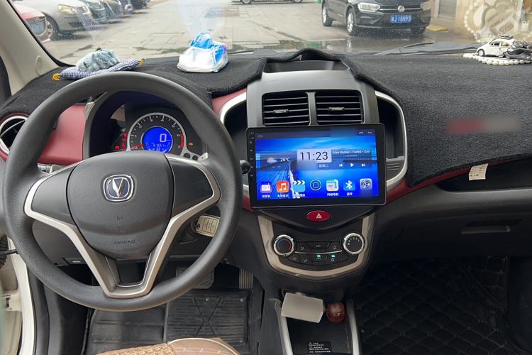 Used CHANGAN Benni 2015 1.4L IMT Luxury Model China V Standard Interior 3