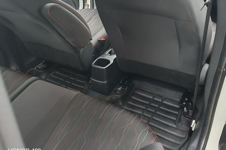 Used CHANGAN Benni 2015 1.4L IMT Prestige Model China V Standard Interior 3