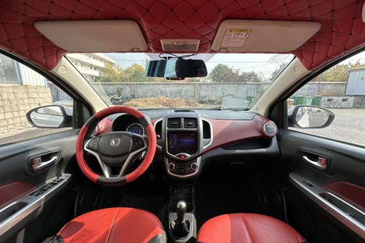 Used CHANGAN Benni 2015 1.4L Manual Luxury Model China V Standard Interior 3