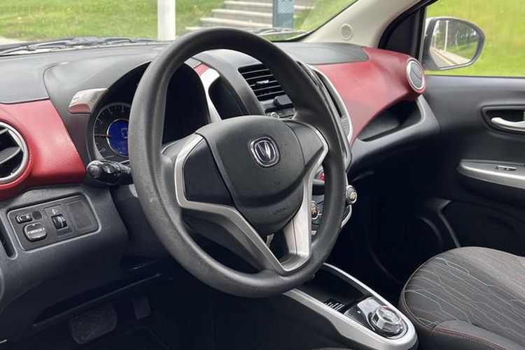Used CHANGAN Benni 2015 1.4L IMT Luxury Model China V Standard Interior 4