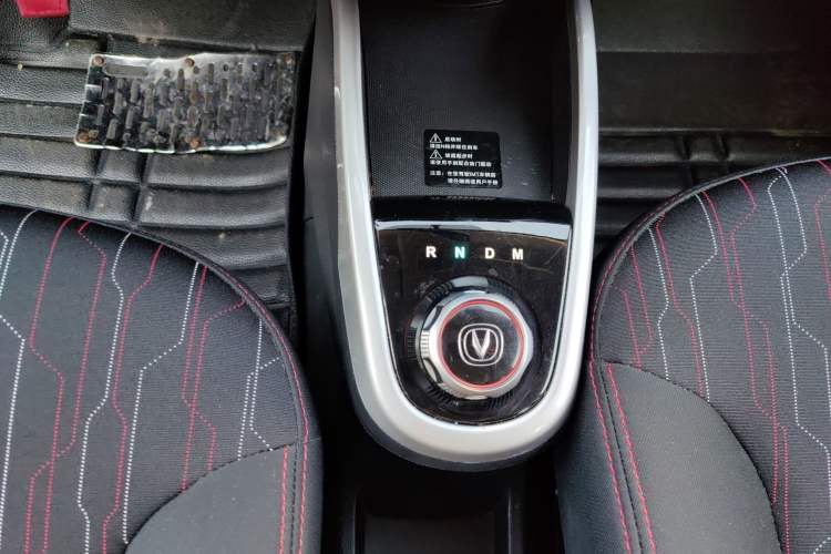 Used CHANGAN Benni 2015 1.4L IMT Luxury Model China V Standard Interior 6