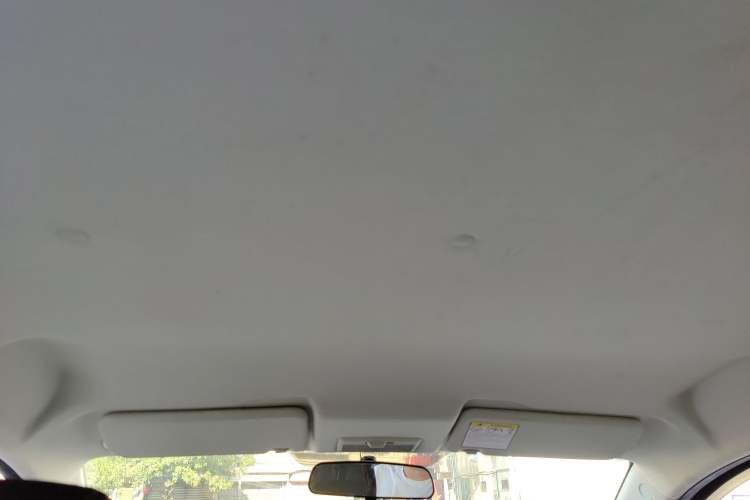 Used CHANGAN Benni 2015 1.4L IMT Luxury Model China V Standard Interior 7