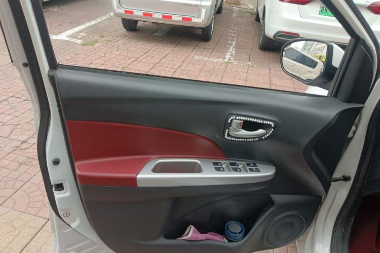 Used CHANGAN Benni 2015 1.4L IMT Luxury Version China IV Standard Left Front Door Interior
