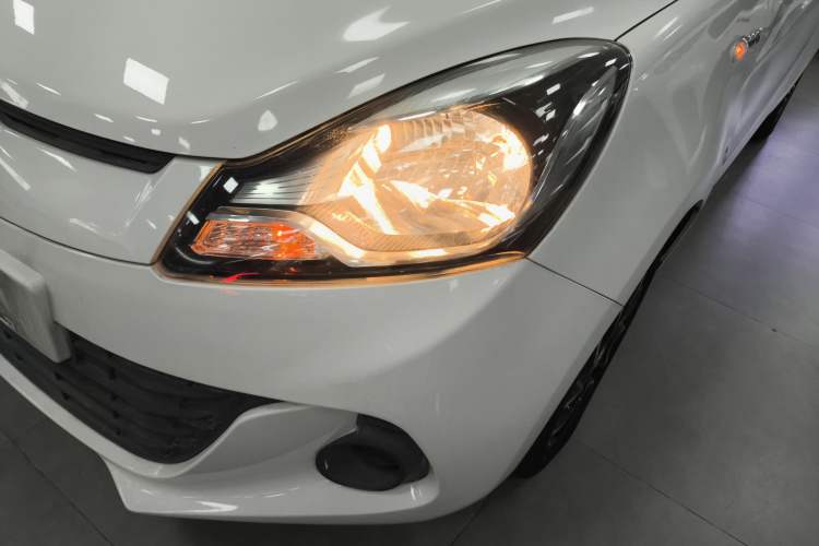 Used CHANGAN Benni 2015 1.4L IMT Prestige Model China V Standard Left Front Headlight
