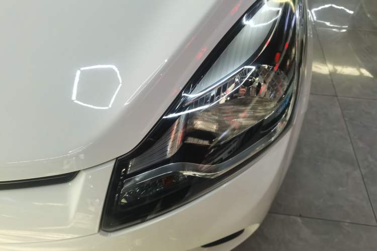 Used CHANGAN Benni 2015 1.4L IMT Luxury Model China V Standard Left Front Headlight