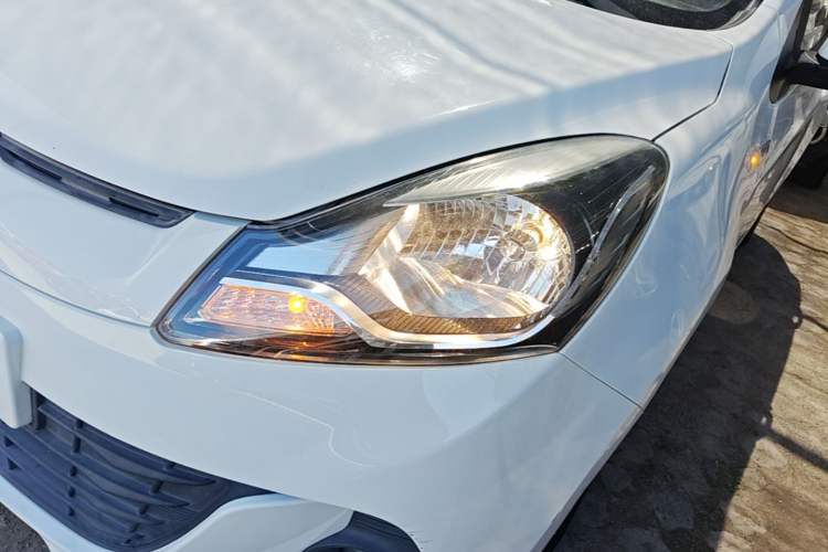 Used CHANGAN Benni 2015 1.4L IMT Prestige Model China V Standard Left Front Headlight