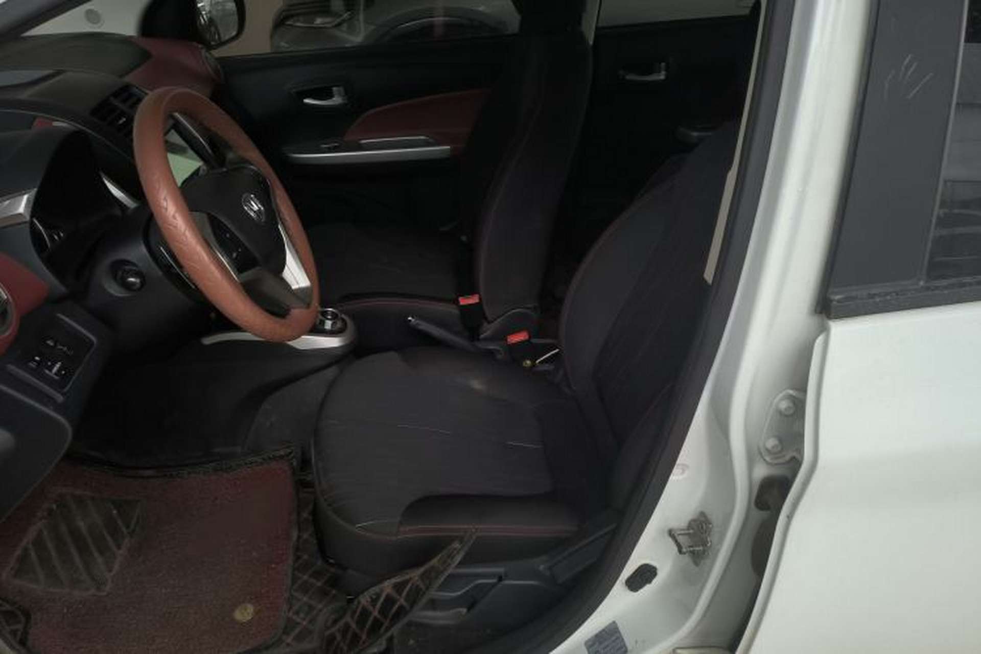 Used CHANGAN Benni 2015 1.4L IMT Prestige Model China V Standard Left Front Seat