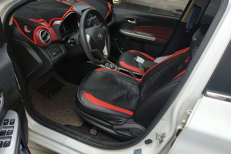 Used CHANGAN Benni 2015 1.4L IMT Luxury Model China V Standard Left Front Seat