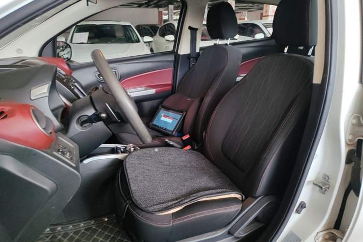 Used CHANGAN Benni 2015 1.4L IMT Luxury Model China V Standard Left Front Seat