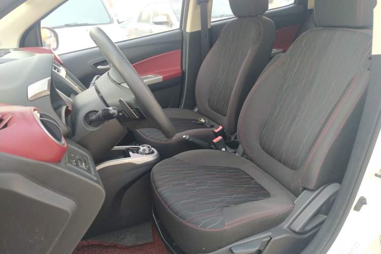 Used CHANGAN Benni 2015 1.4L IMT Luxury Model China IV Left Front Seat