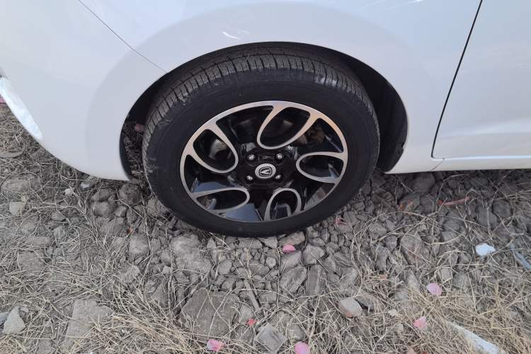 Used CHANGAN Benni 2015 1.4L IMT Luxury Model China V Standard Left Front Wheel Hub