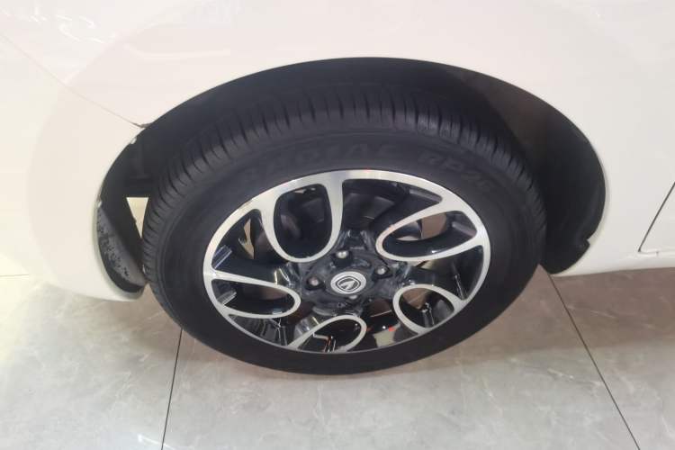Used CHANGAN Benni 2015 1.4L IMT Luxury Model China V Standard Left Front Wheel Hub