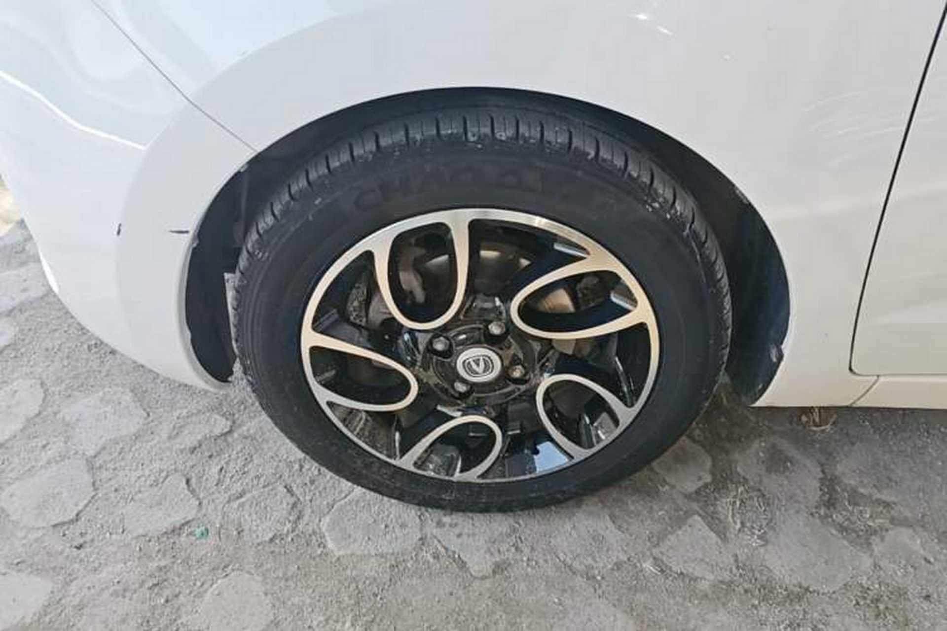 Used CHANGAN Benni 2015 1.4L IMT Prestige Model China V Standard Left Front Wheel Hub