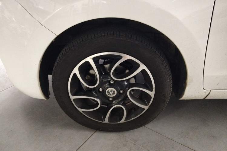 Used CHANGAN Benni 2015 1.4L IMT Luxury Model China V Standard Left Front Wheel Hub