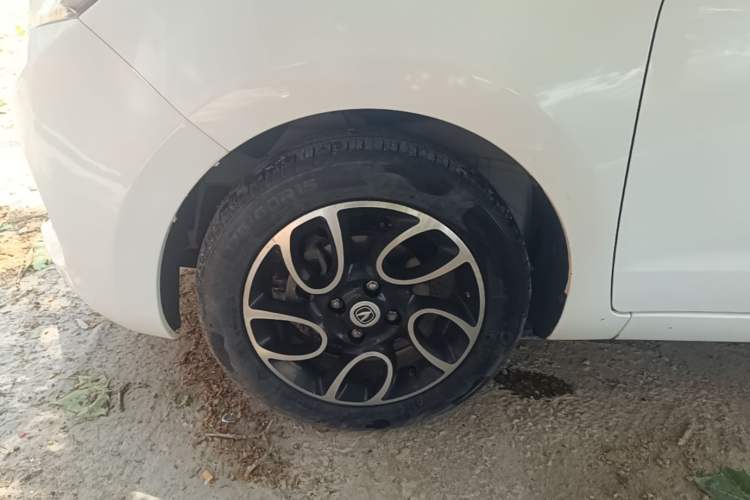 Used CHANGAN Benni 2015 1.4L IMT Luxury Model China V Standard Left Front Wheel Hub