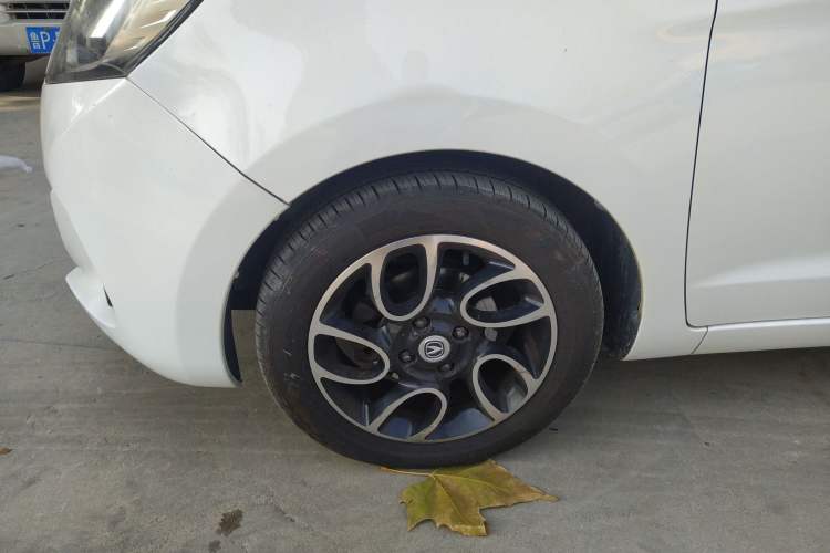 Used CHANGAN Benni 2015 1.4L IMT Luxury Model China IV Left Front Wheel Hub