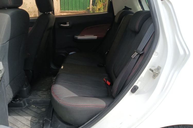 Used CHANGAN Benni 2015 1.4L IMT Prestige Model China V Standard Left Rear Seat