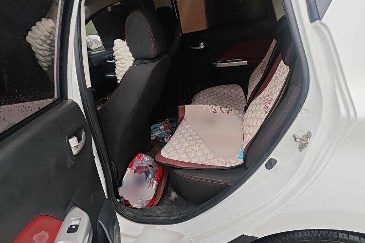 Used CHANGAN Benni 2015 1.4L IMT Luxury Version China IV Standard Left Rear Seat