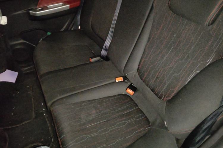 Used CHANGAN Benni 2015 1.4L IMT Prestige Model China V Standard Left Rear Seat
