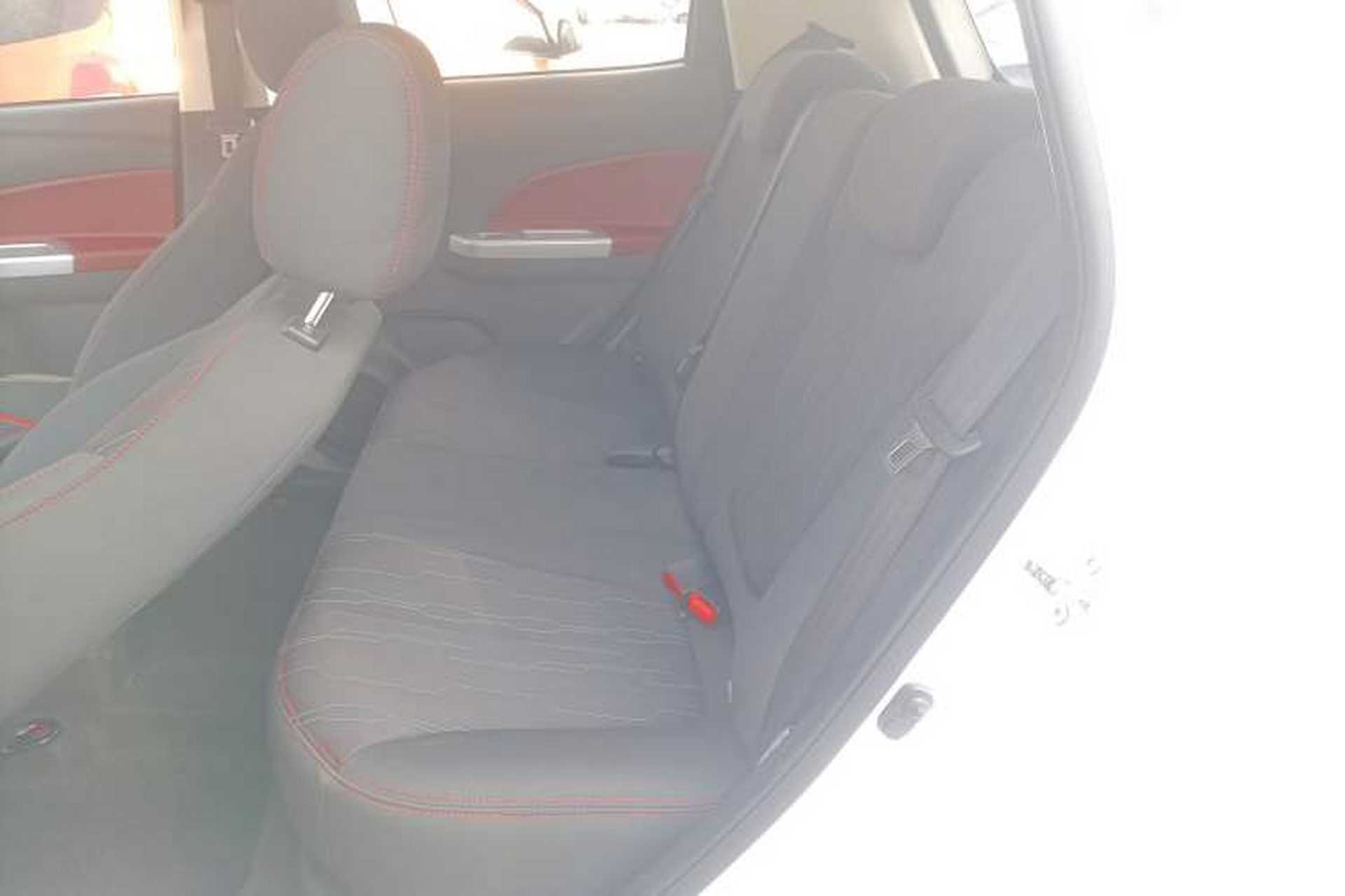 Used CHANGAN Benni 2015 1.4L IMT Luxury Model China V Standard Left Rear Seat