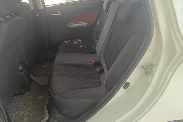 Used CHANGAN Benni 2015 1.4L IMT Luxury Model China V Standard Left Rear Seat