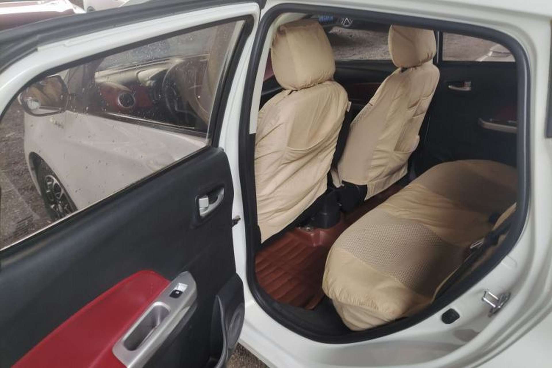 Used CHANGAN Benni 2015 1.4L IMT Prestige Model China V Standard Left Rear Seat