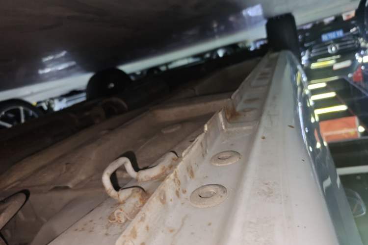 Used CHANGAN Benni 2015 1.4L IMT Luxury Model China V Standard Left Side Sill