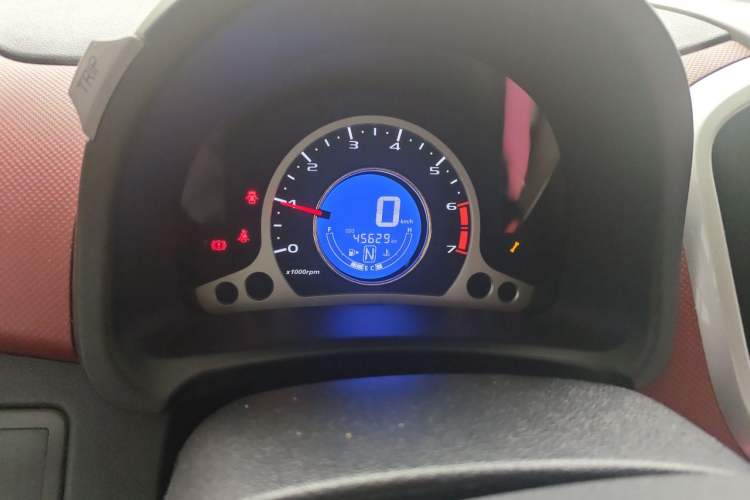 Used CHANGAN Benni 2015 1.4L IMT Luxury Model China IV Odometer Close Up