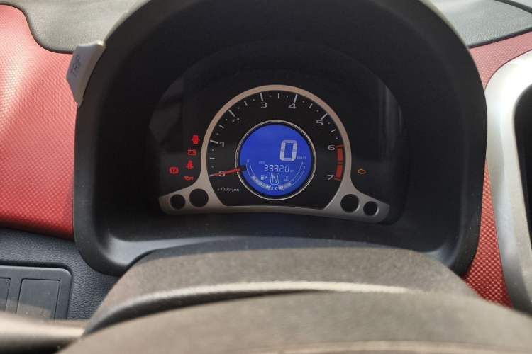 Used CHANGAN Benni 2015 1.4L IMT Prestige Model China V Standard Odometer Close Up