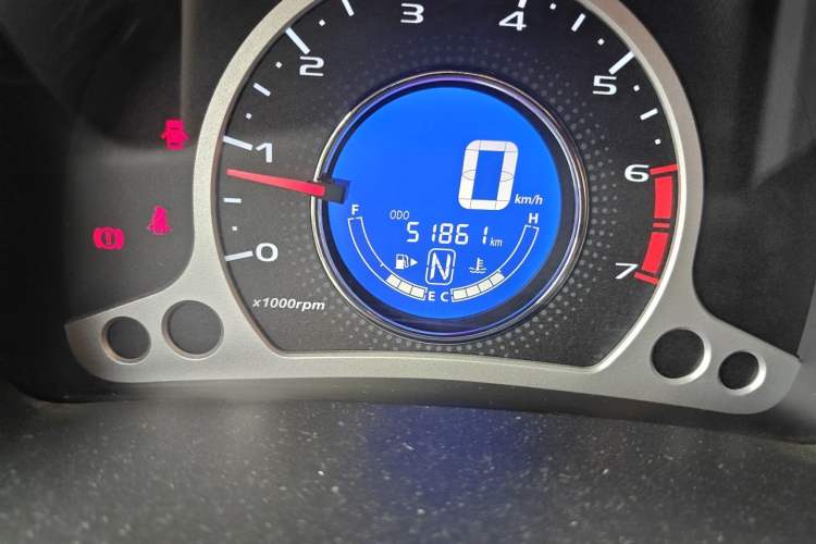 Used CHANGAN Benni 2015 1.4L IMT Prestige Model China V Standard Odometer Close Up