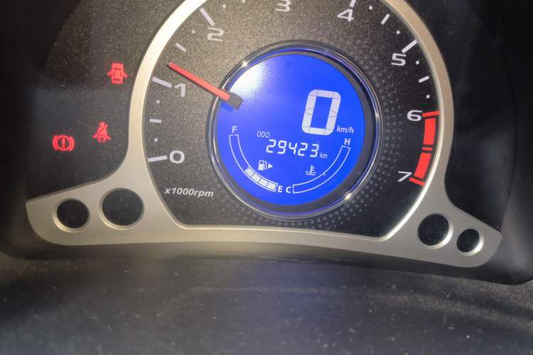 Used CHANGAN Benni 2015 1.4L Manual Luxury Model China V Standard Odometer Close Up