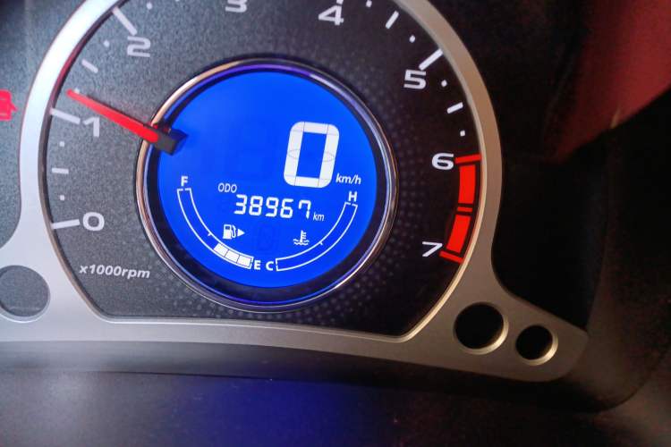 Used CHANGAN Benni 2015 1.4L Manual Sunroof Version China V Standard Odometer Close Up