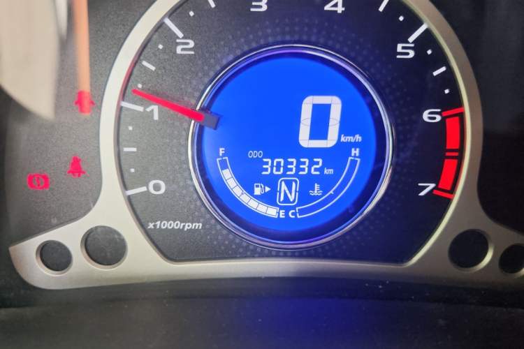 Used CHANGAN Benni 2015 1.4L IMT Luxury Model China V Standard Odometer Close Up